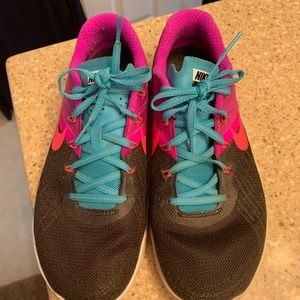 Women’s Nike shoes